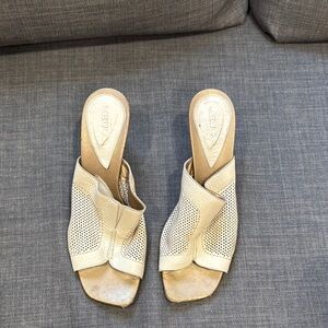 Sesto Meucci Cream Women's Sandals